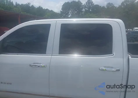 2015 Chevrolet Silverado 1500 1Lz z USA, uszkodzony, nr VIN 3GCUKSEJ3FG483187